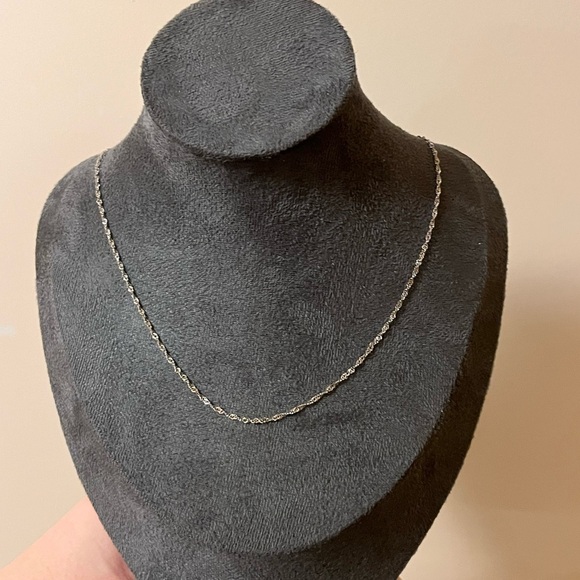 Sterling silver textured twist chain. 925. Stamped. 18”. Versatile. Sparkly. - Picture 8 of 11